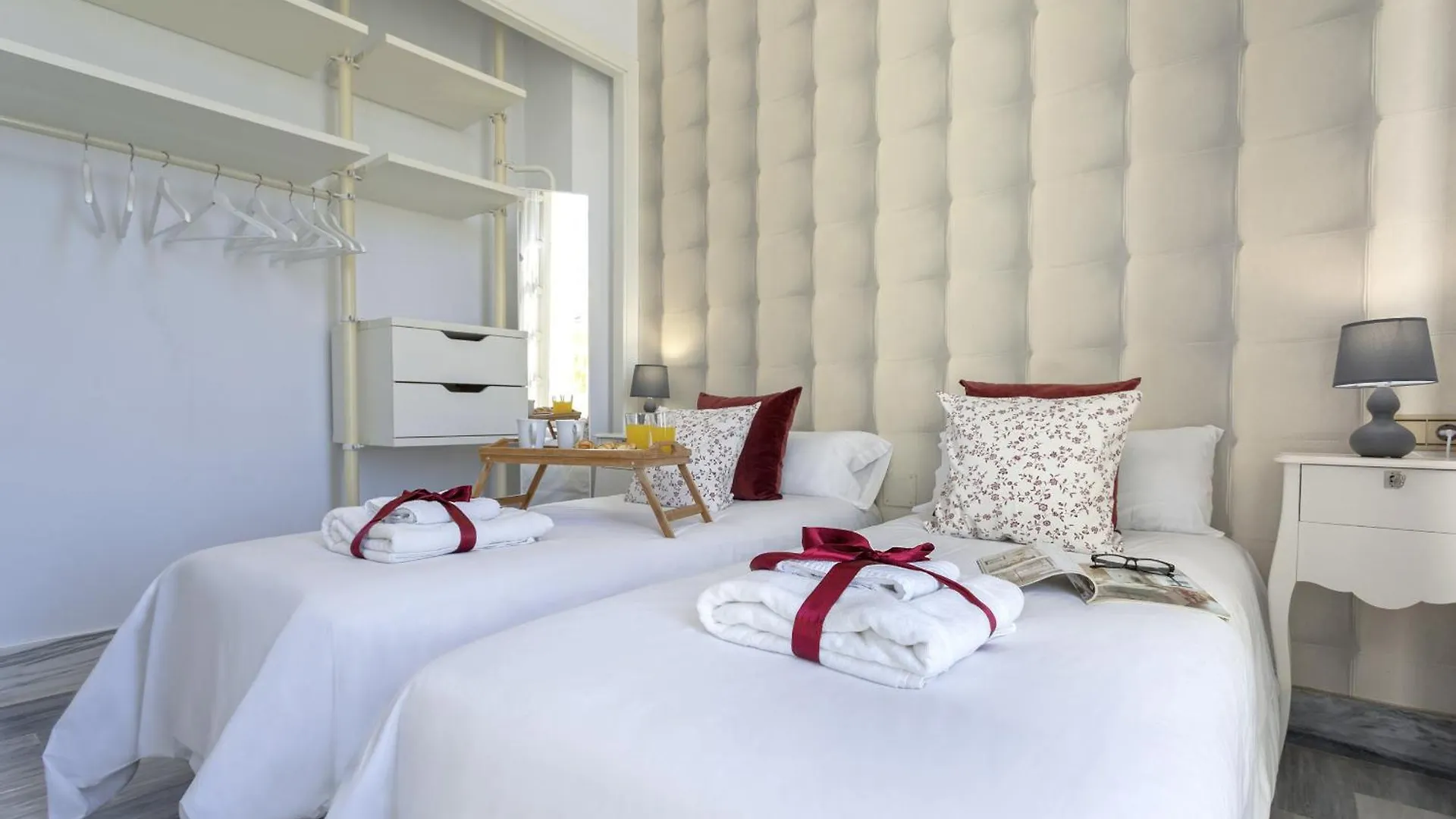 -Malagasunapts-Merced Square Picasso Dream Spain