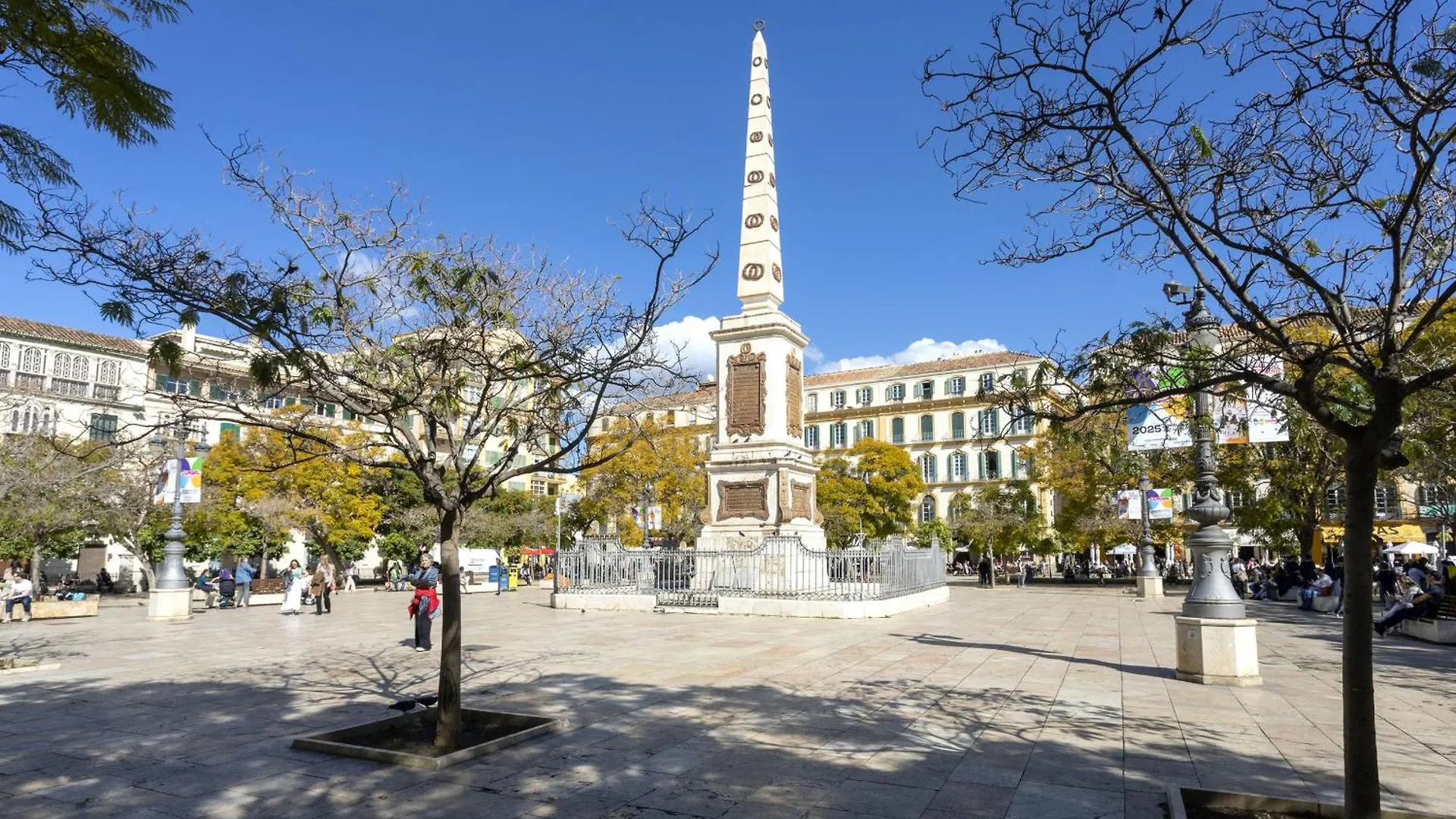 -Malagasunapts-Merced Square Picasso Dream 0*, Malaga